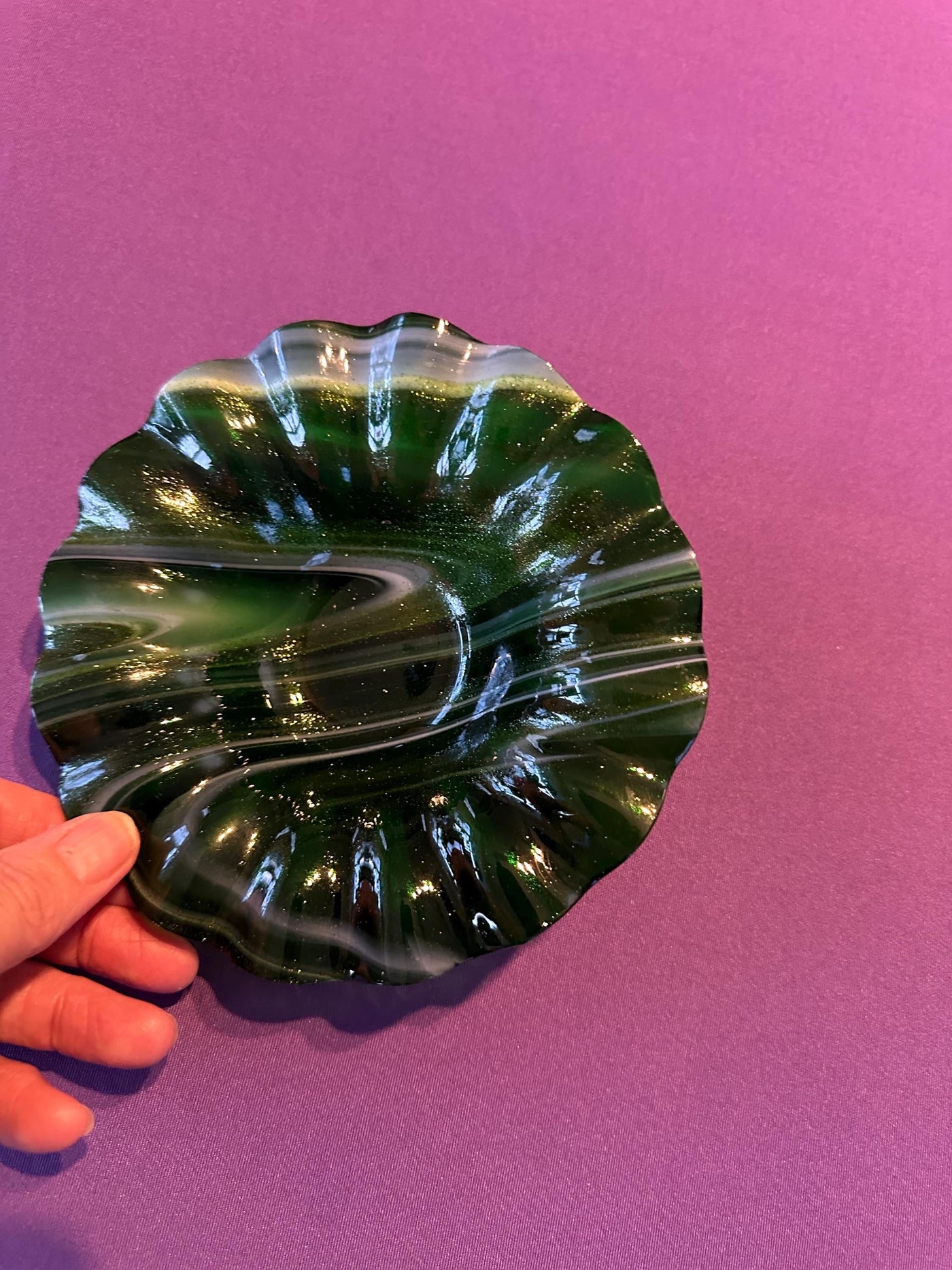 handmade ruffled edge bowl, green sparkle, candy bowl, handmade trinket dish, rings keys holder, gifts for Home, gift for her, art display