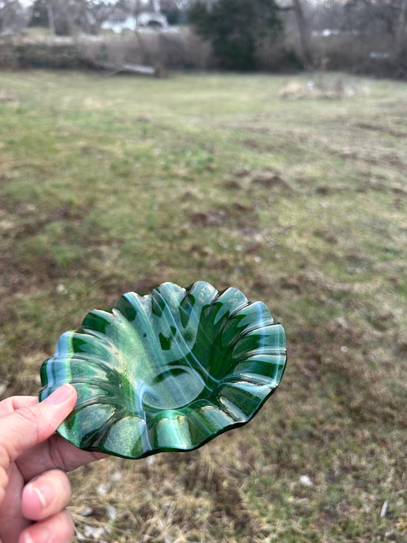 handmade ruffled edge bowl, green sparkle, candy bowl, handmade trinket dish, rings keys holder, gifts for Home, gift for her, art display