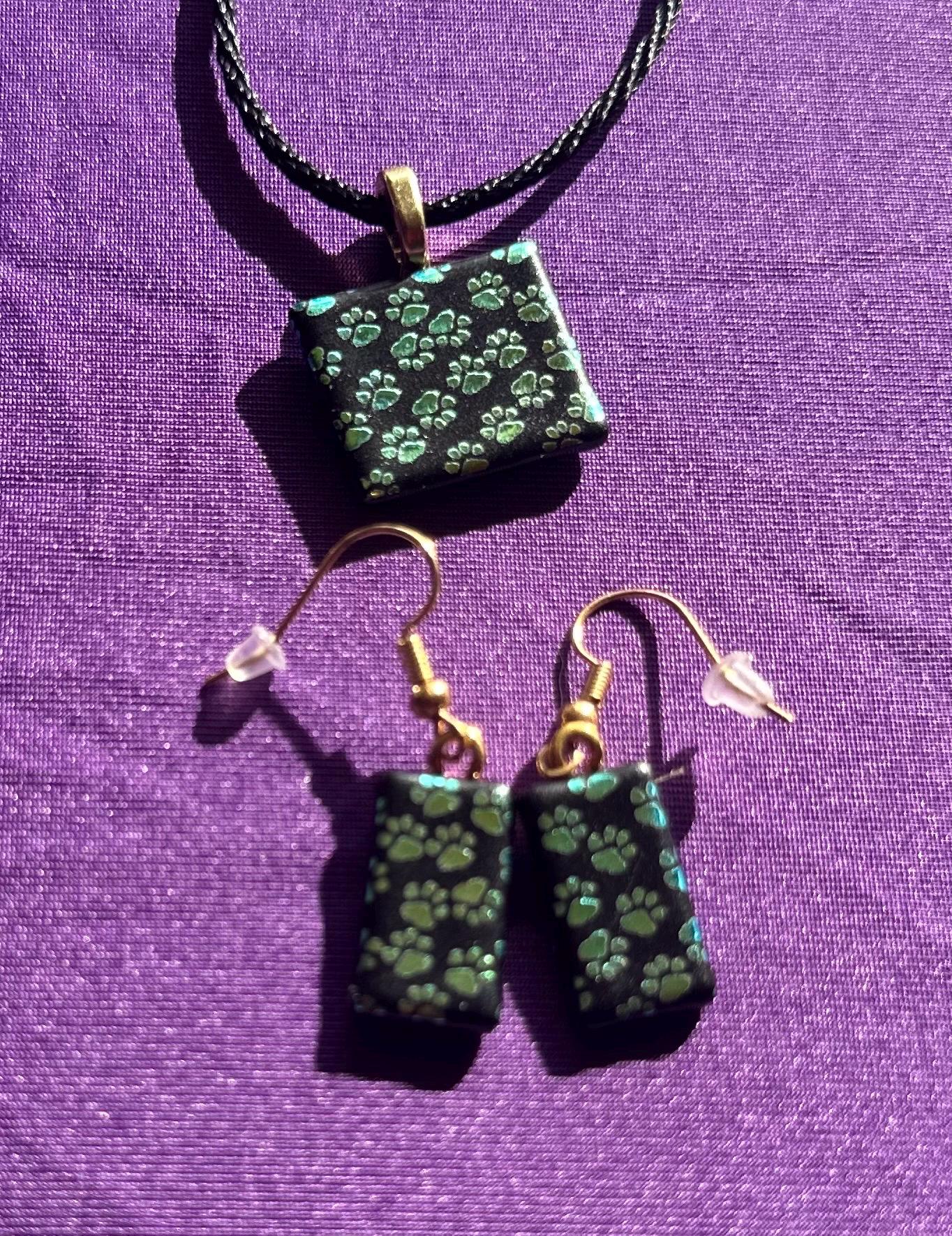 Green Paw Print Jewelry Set, Pendant and Earrings,Handmade Set, Silky Rope Necklace, Blue Dichroic Earrings and Pendant set, Dichroic Glass